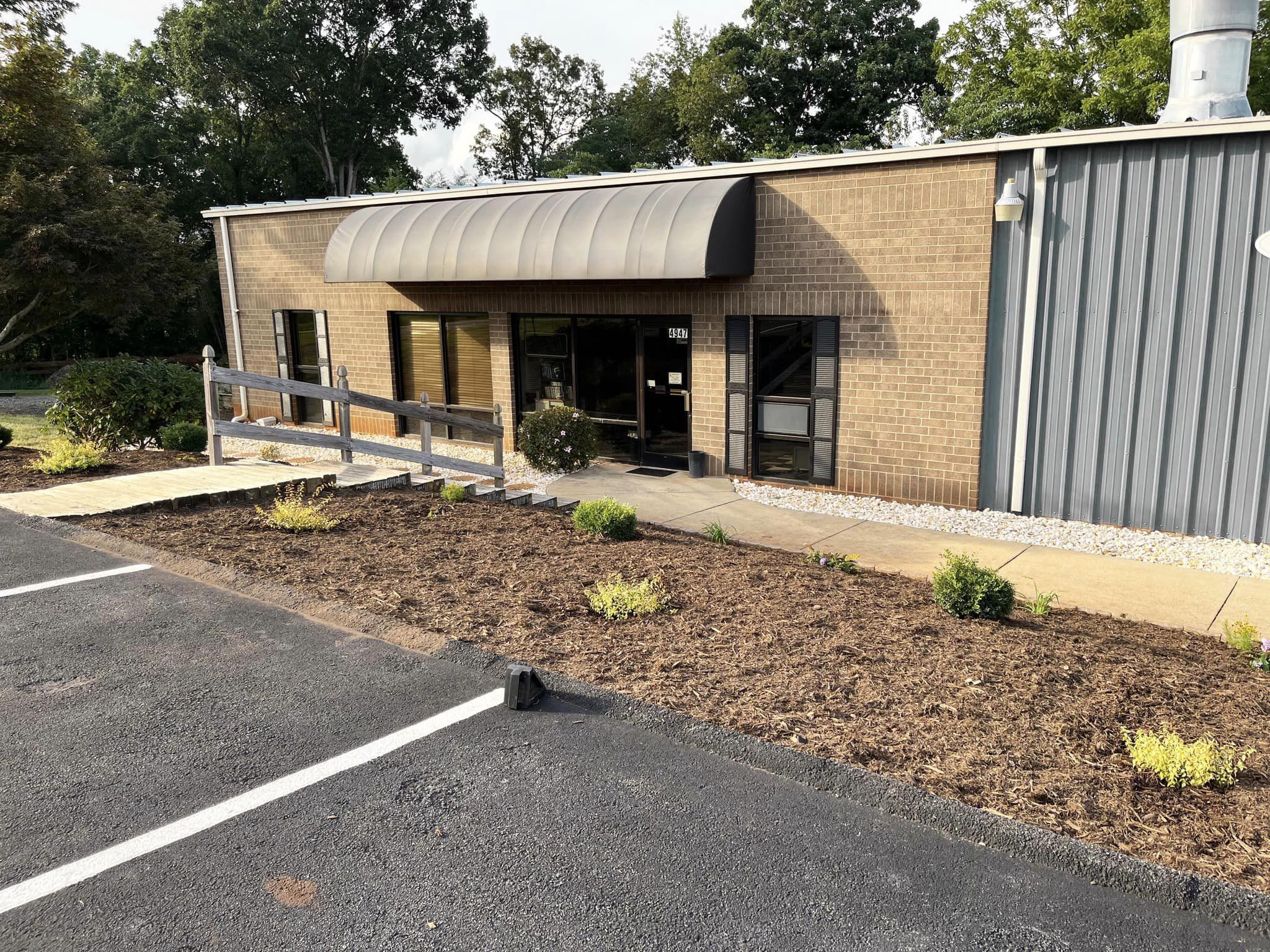 Storefront Squid's Rod Shop